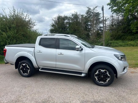 NISSAN NAVARA 2.3 dCi Tekna Auto 4WD Euro 6 4dr